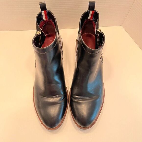 Tommy Hilfiger Fawn2 Zip Ankle Booties 10 - Picture 4 of 10